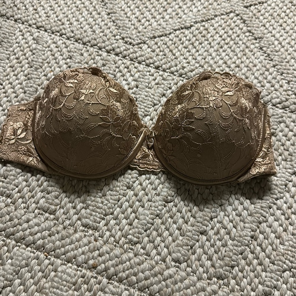 Strapless bra